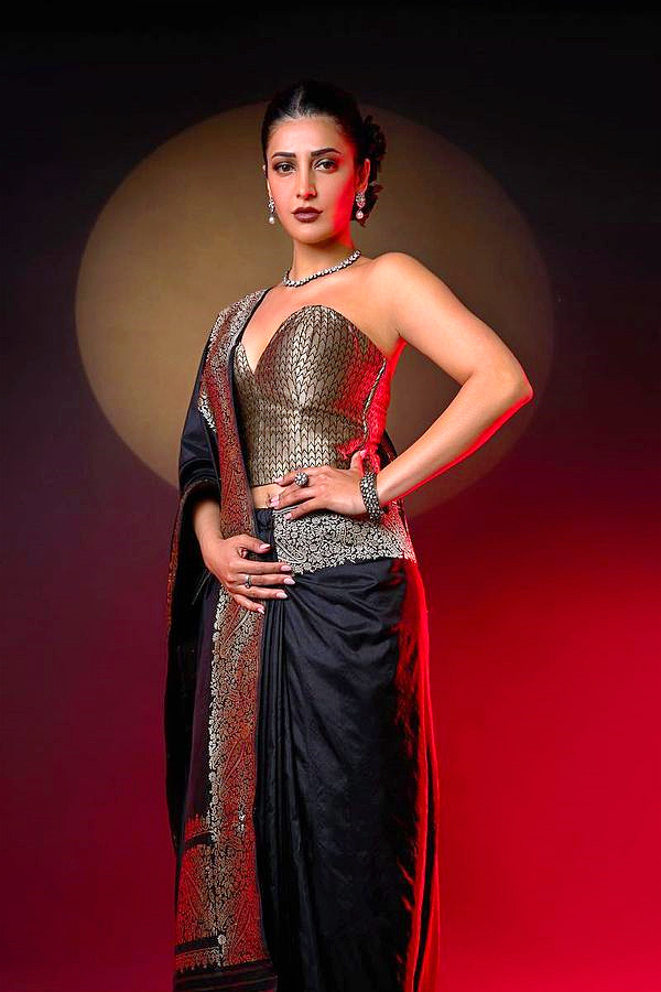 Interesting_20facts_20about_20Actress_20Shruti_20Hassan_20Photos_20_2810_29.jpg 11