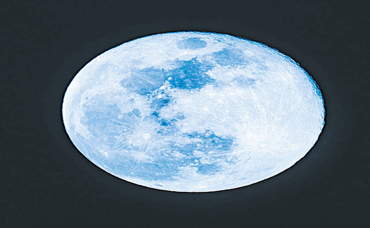 MOON.jpg