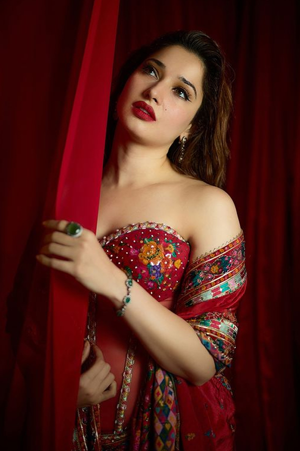 Tamannaah-stree2_20-1.jpg 15