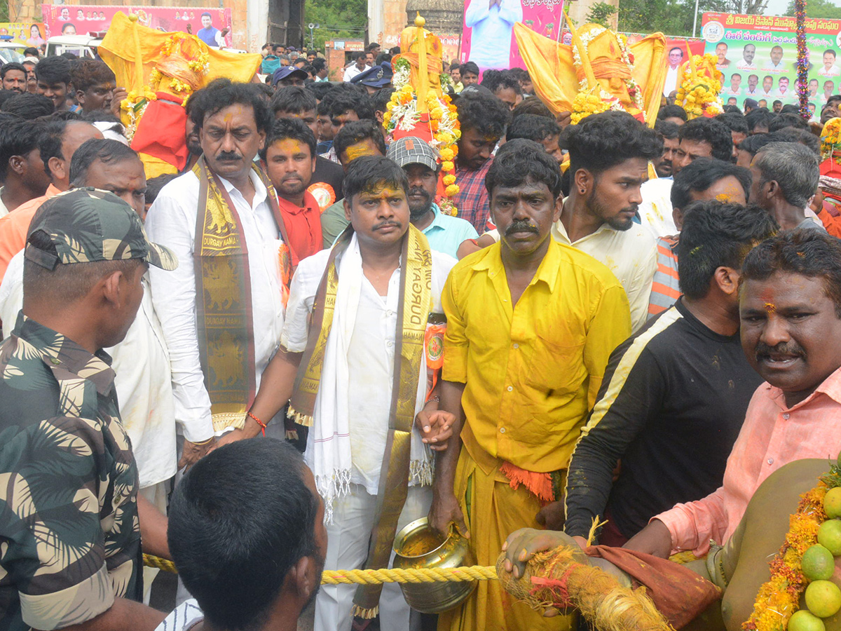Ura_20Panduga_20Celebrations_20in_20Nizamabad_20Photos_4.jpg 4