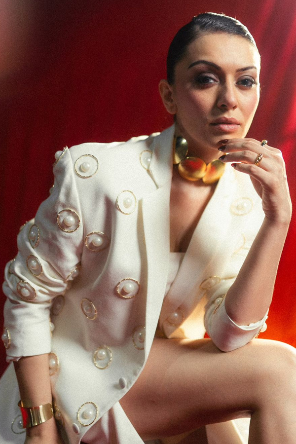 Hansika-Motwani-2_0.jpg 3