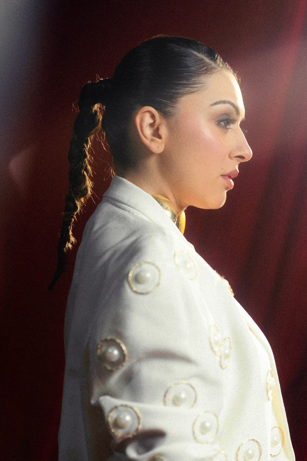 Hansika-Motwani-4_0.jpg 5
