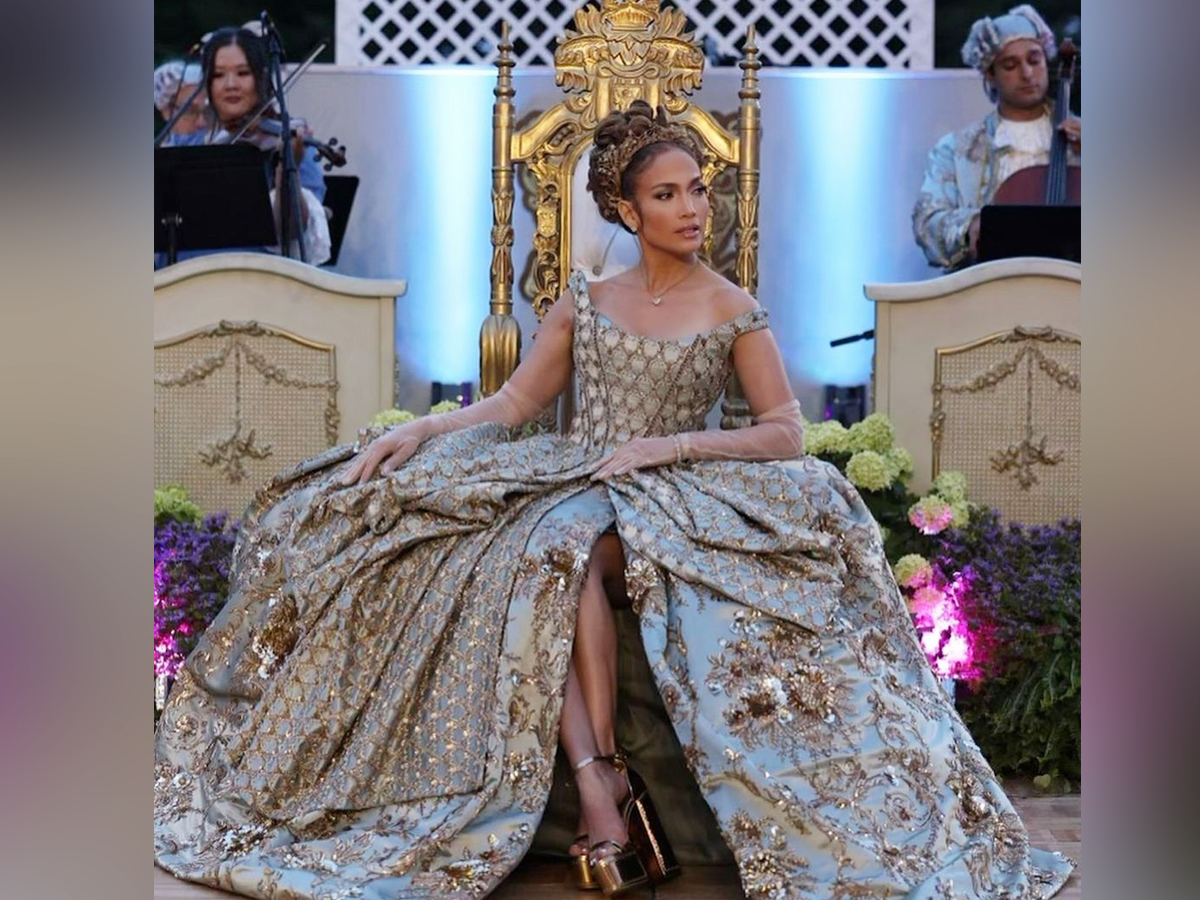 Jennifer-Lopez-1.jpg 2
