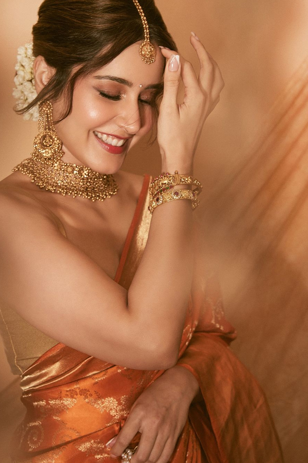 Raashii-Khanna-5.jpg 6
