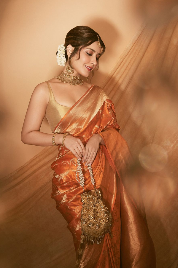 Raashii-Khanna-6.jpg 7