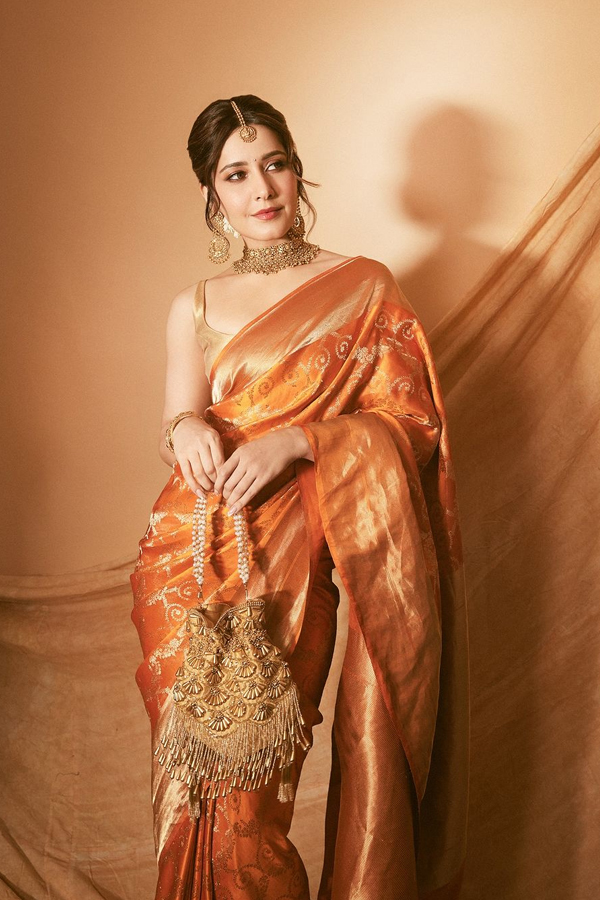 Raashii-Khanna-9.jpg 10