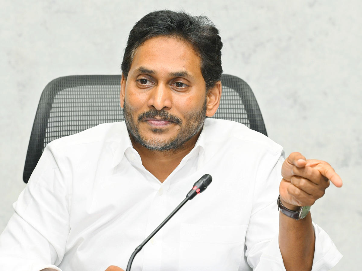 YS_20Jagan_20Mohan_20Reddy_20Press_20meet_20from_20his_20Camp_20Office_20At_20Tadepalli_20Photos_20_281_29.jpg 9