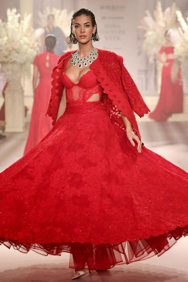 Hyundai-India-Couture-Week-26.jpg 26