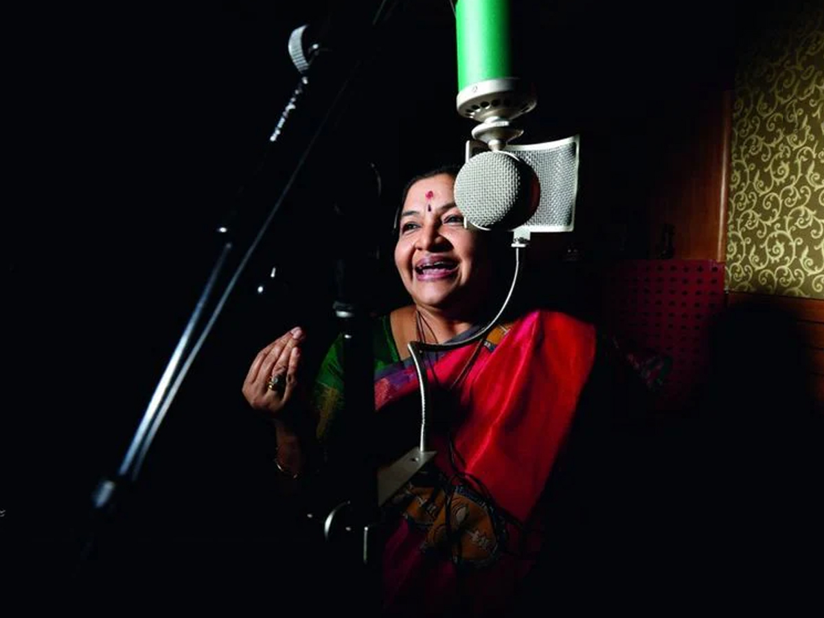 KS-Chithra-16.jpg 17