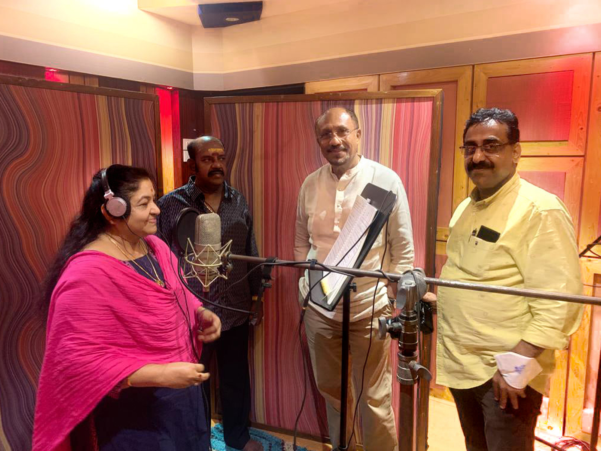 KS-Chithra-23.jpg 24