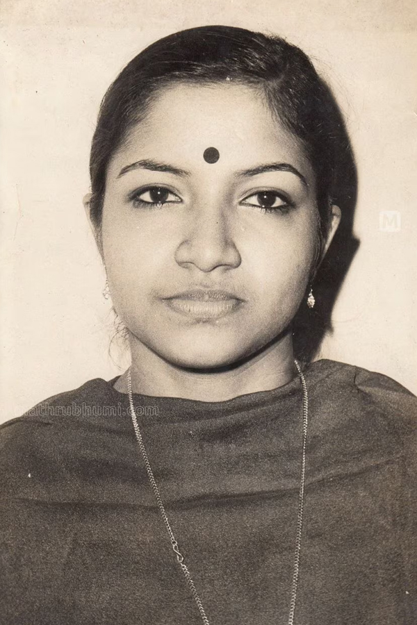 KS-Chithra-4.jpg 5