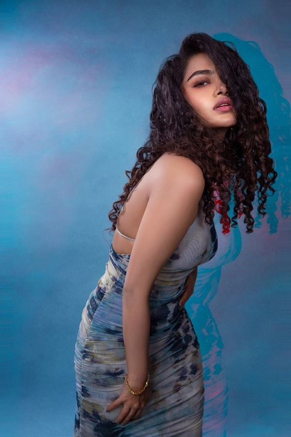 Anupama-Parameswaran-3.jpg 4