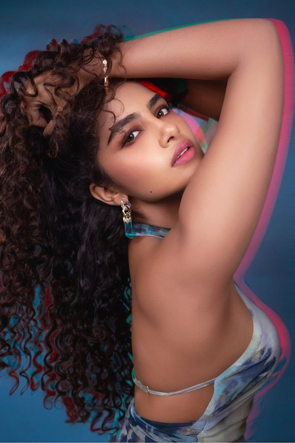 Anupama-Parameswaran-8.jpg 9