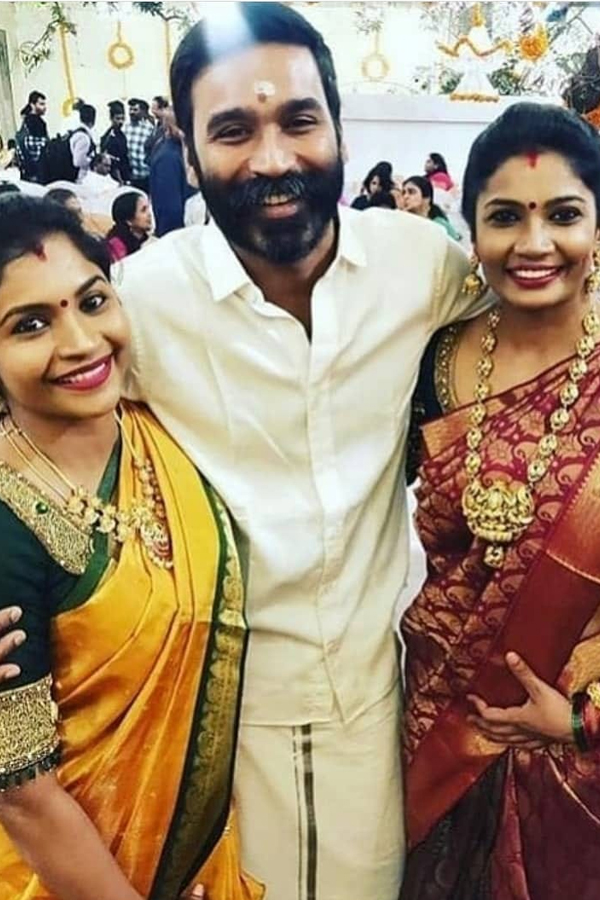 Dhanush-11_0.jpg 12