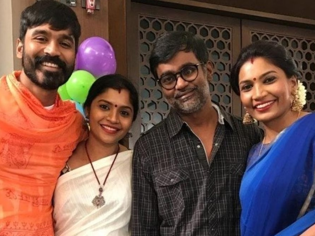 Dhanush-16_0.jpg 17