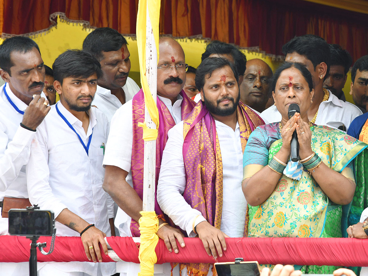 Hyderabad_20Bonalu_20Celebrations_20Photos_20_2815_29.jpg 16