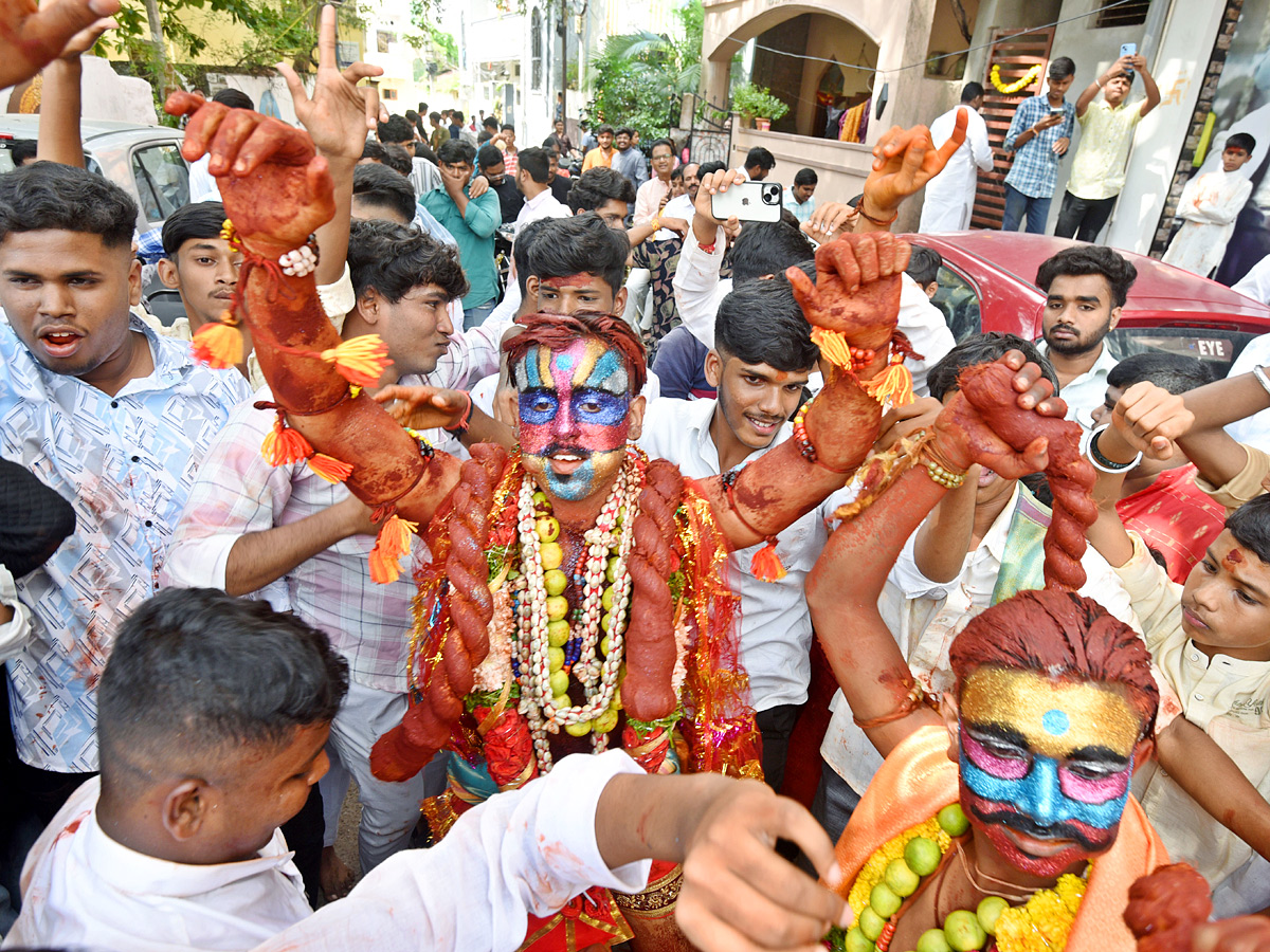 Hyderabad_20Bonalu_20Celebrations_20Photos_20_2820_29.jpg 21