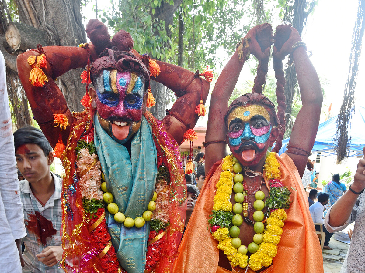 Hyderabad_20Bonalu_20Celebrations_20Photos_20_2822_29.jpg 23