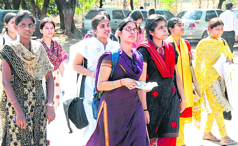 STUDENTS_2014.jpg