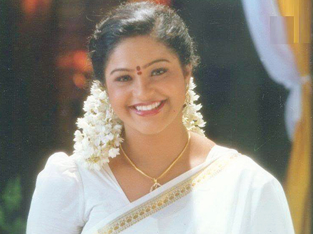 Actress-Raashi-11.jpg 12