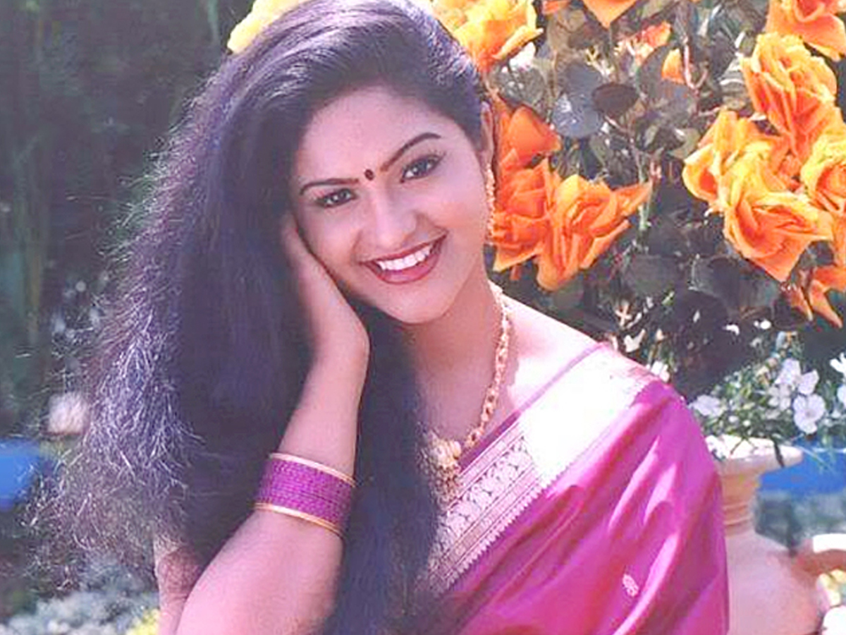 Actress-Raashi-14.jpg 15