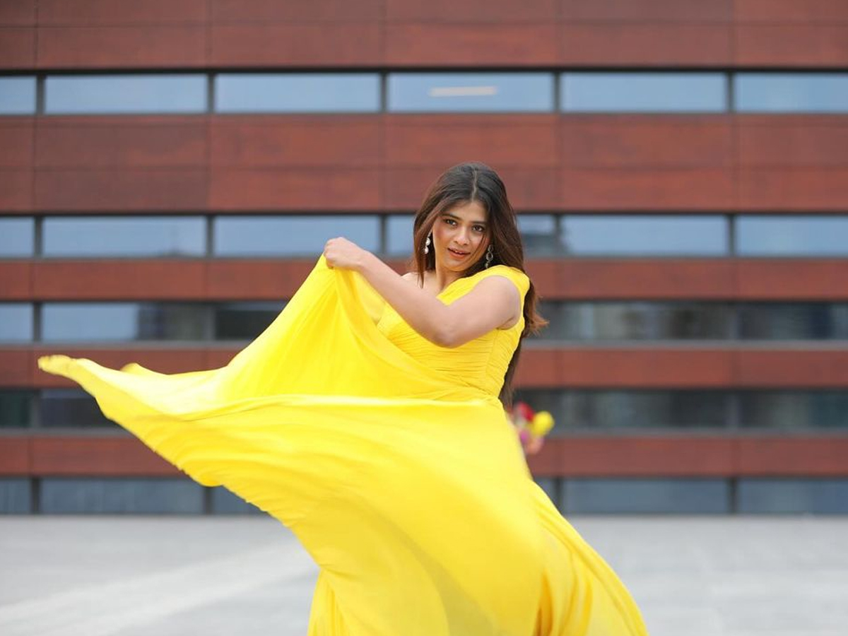Hebah-Patel-7.jpg 8