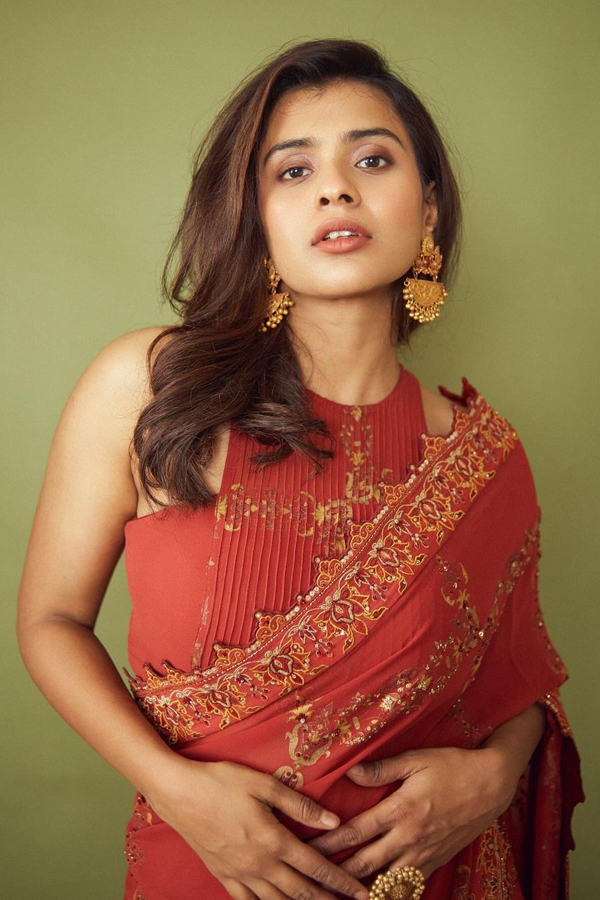Hebah-Patel-9.jpg 10
