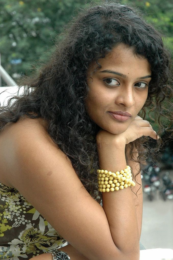 Sonia-Deepti-2_0.jpg 3
