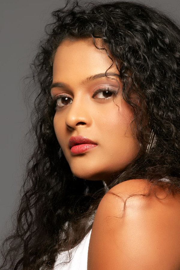 Sonia-Deepti-4_0.jpg 5