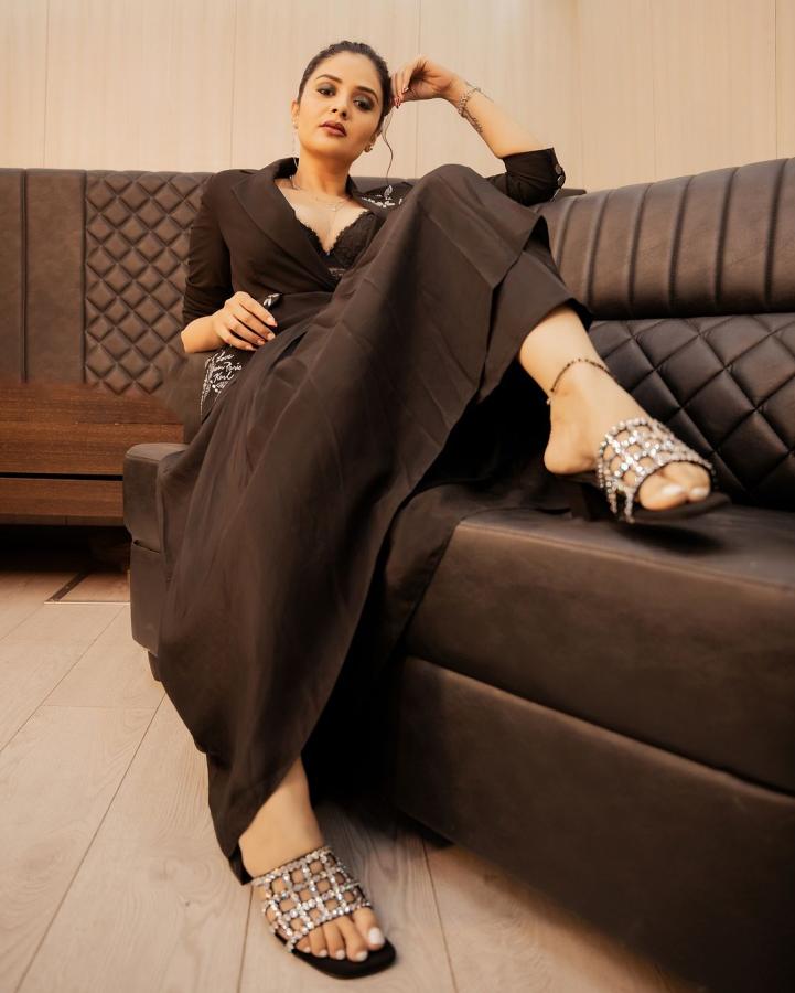 Sreemukhi-08.jpg 8