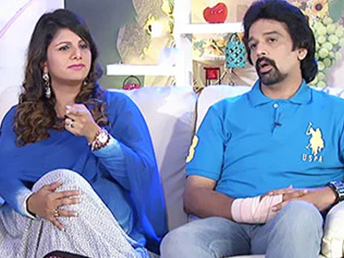 11.J.D.Chakravarthy_Rambha_0.jpg 12