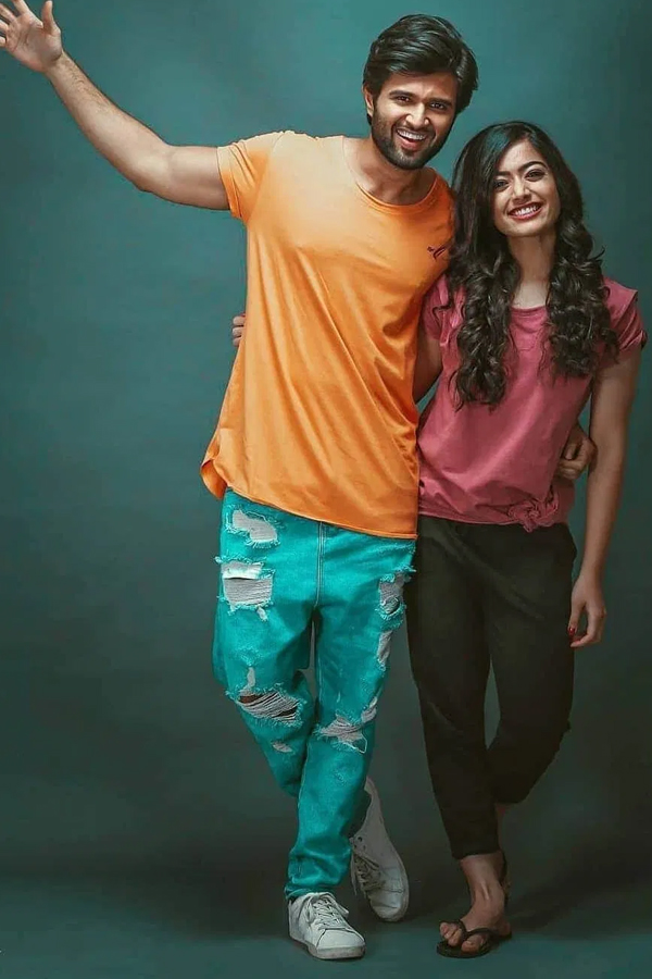 2.Vijay-Deverakonda_Rashmika_0.jpg 3
