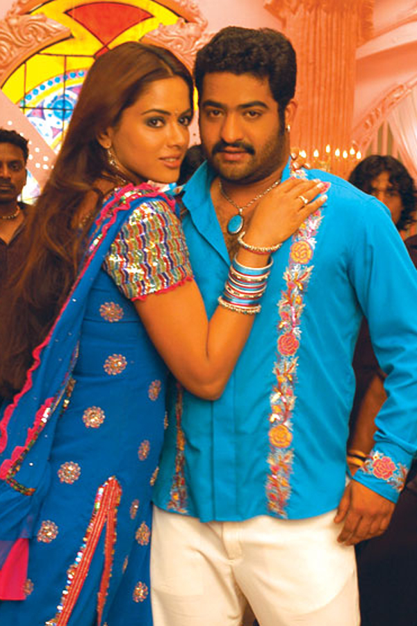 8.NTR_Sameera-Reddy_0.jpg 9