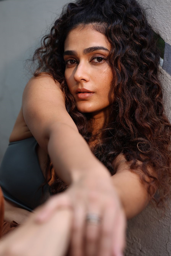 Aakanksha-Singh-12.jpg 13