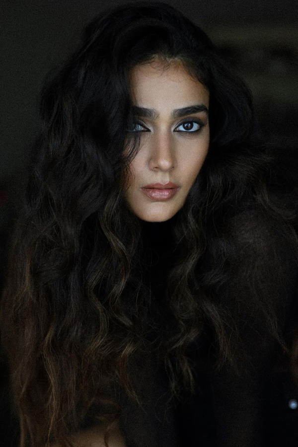 Aakanksha-Singh-24.jpg 25
