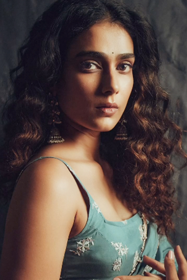 Aakanksha-Singh-6.jpg 7