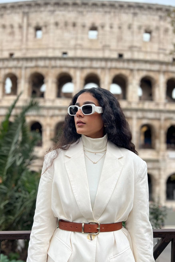 Aakanksha-Singh-8.jpg 9