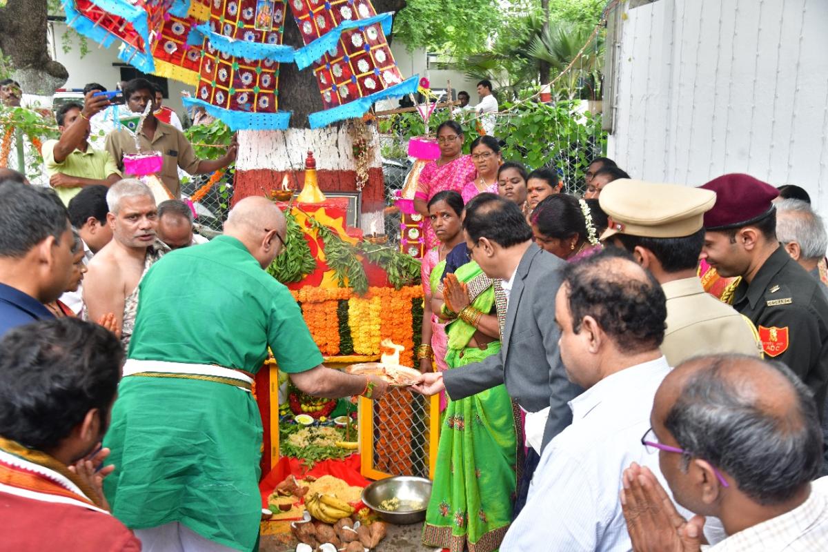 RajBhavan-Bonalu-03.jpeg 3