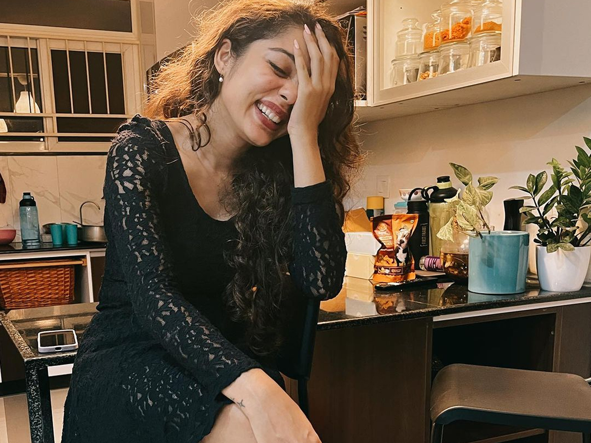 Varsha-Bollamma-16.jpg 17