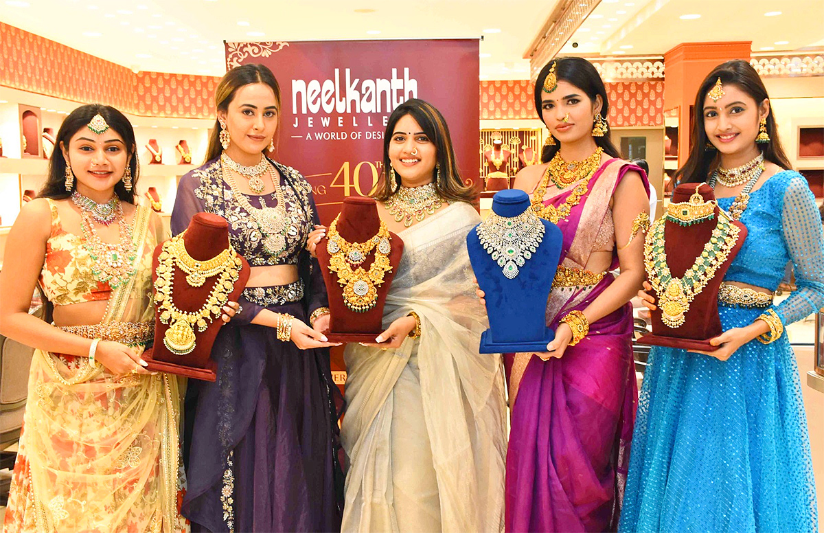 Neelkanth_20Jewellers_20Launches_2040_20Years_20Celebrations_1.jpg 1