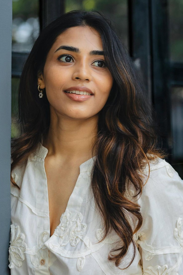 Sapthami-Gowda-11.jpg 12