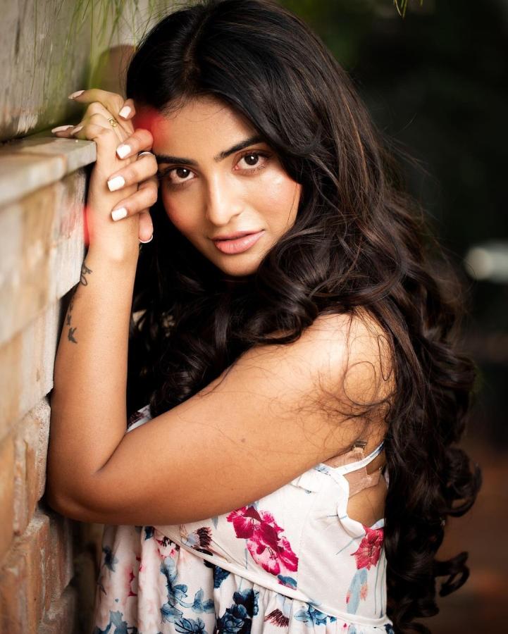 AnanyaNagalla-02.jpg 2