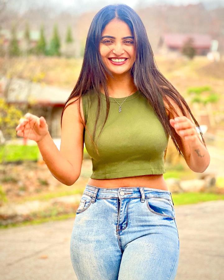 AnanyaNagalla-14.jpg 13