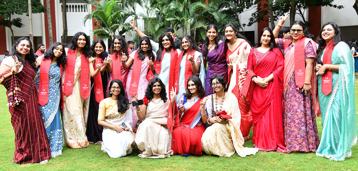 Bahadurpally_20mahindra_20university_20Convocation_20Photos_20_13.jpg 13