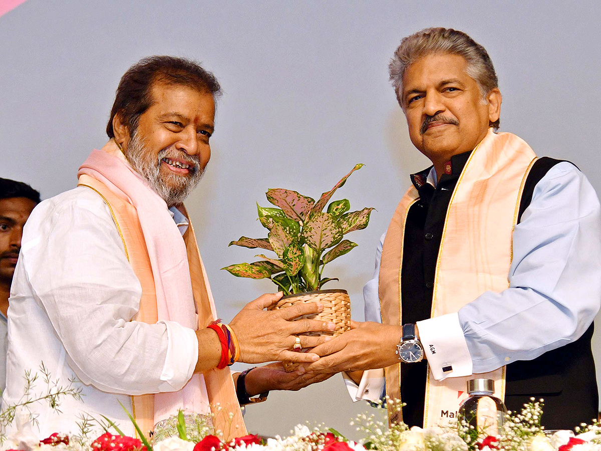 Bahadurpally_20mahindra_20university_20Convocation_20Photos_20_2.jpg 3