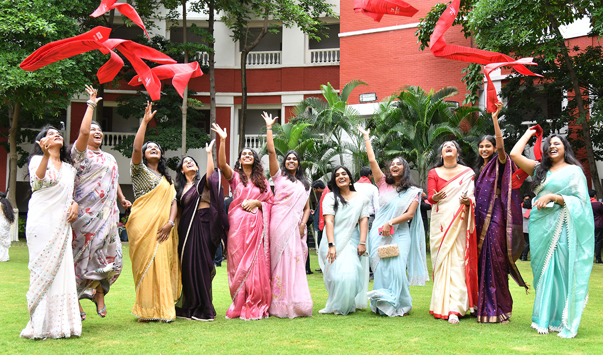 Bahadurpally_20mahindra_20university_20Convocation_20Photos_20_4.jpg 5