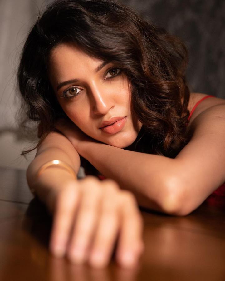 Neha-Shetty-04.jpg 4