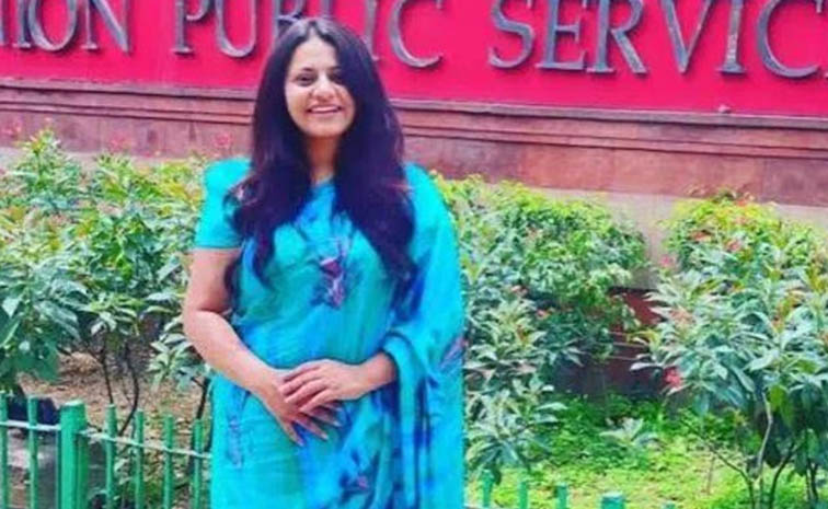 Puja_20Khedkar.jpg
