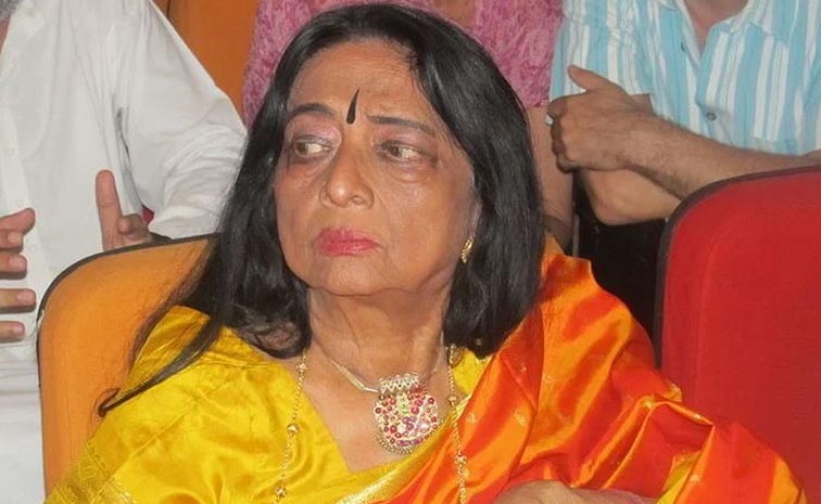Bharatanatyam-Doyen-Yamini-.jpg