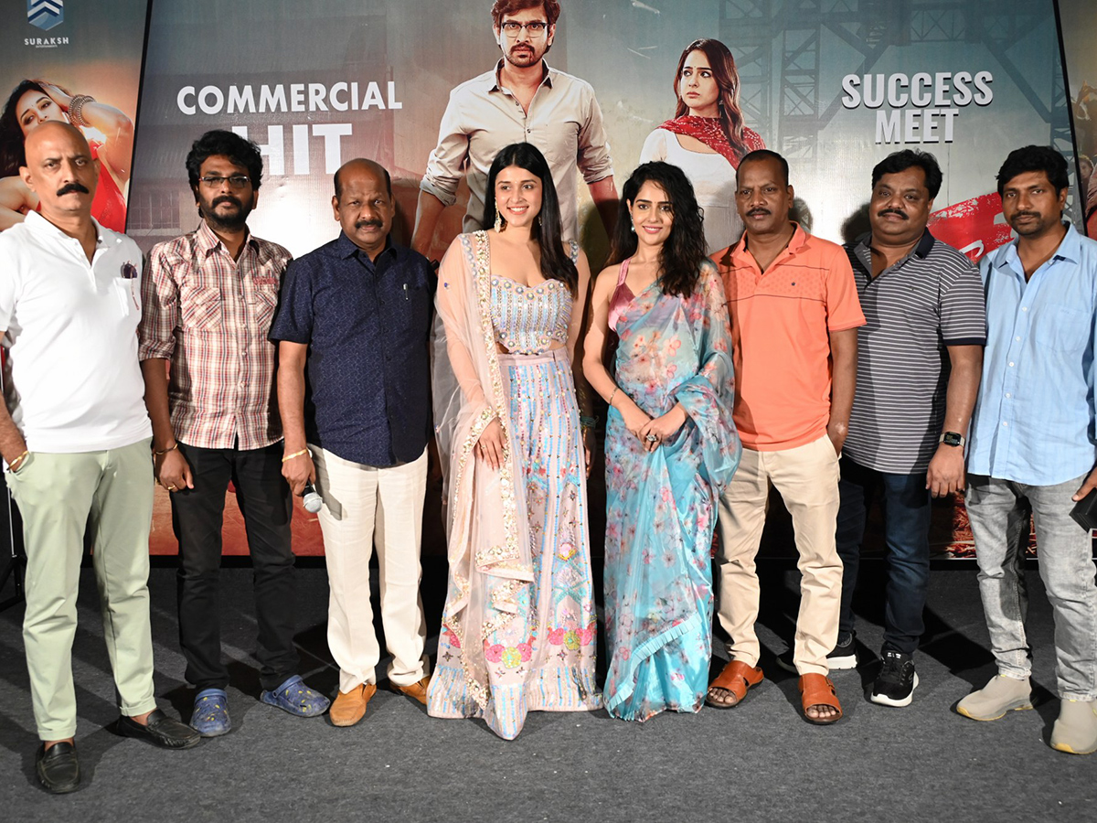Hero_20Raj_20Tharun_20Tiragabadara_20Saami_20Movie_20Success_20Meet__20_286_29.jpg 6